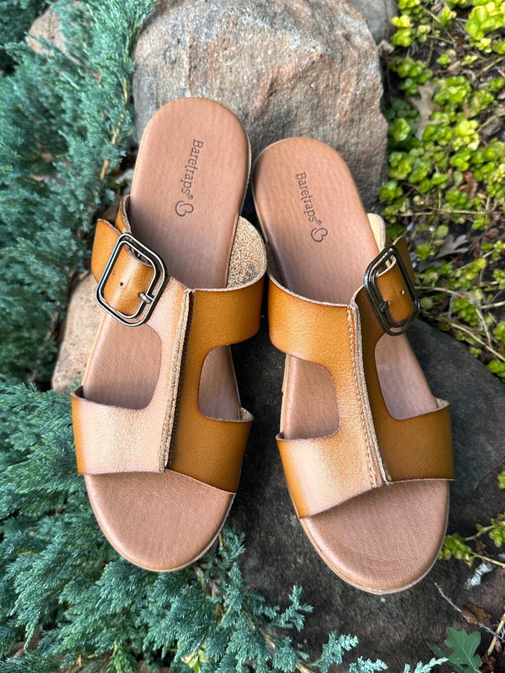 Baretraps Platform Sandals Size 9 Brown Leather Buckle Comfort